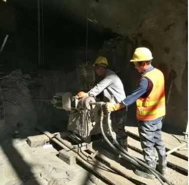 吴桥水下抗分散灌浆料特点 水下不分散注浆料介绍